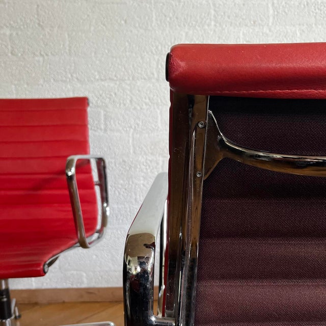 EA 108 Chairs in Chrome and Red Leather by Charles and Ray Eames for Vitra, 1950s, Set of 4 For Sale - Image 10 of 18