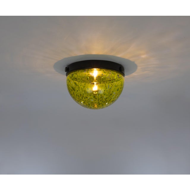 Mid-Century Modern Yellow Glicine Ceiling Lamp by Gae Aulenti for Vistosi, 1970s For Sale - Image 3 of 9