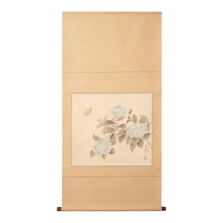 Post-1940 Showa Era Japanese Silk Scroll Painting "Butterfly and Hydrangea Flowers" For Sale