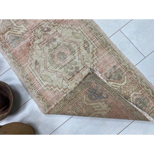 1950s Oushak Bohemian Floral Rug For Sale - Image 5 of 5