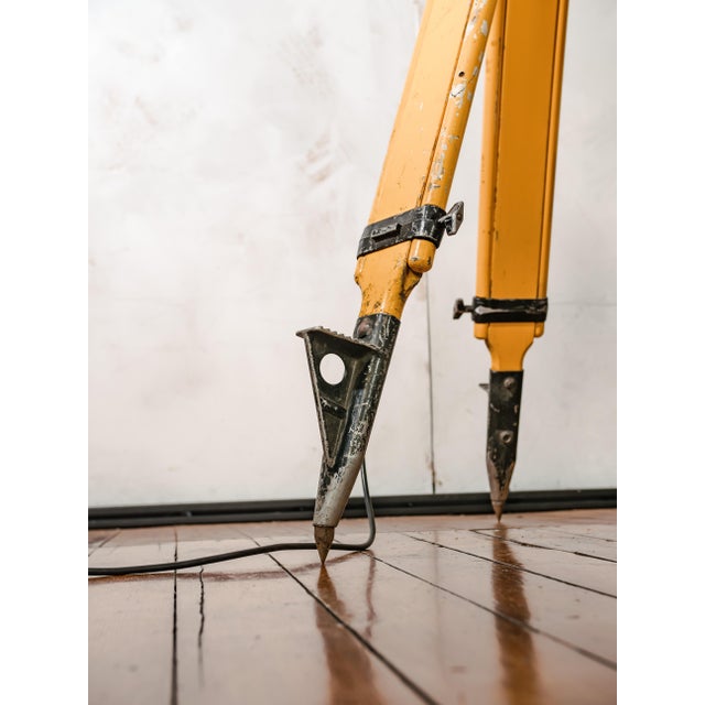 Black Theater Spotlight on Surveying Tripod Floor Lamp from A.E. Cremer, 1950s For Sale - Image 9 of 18