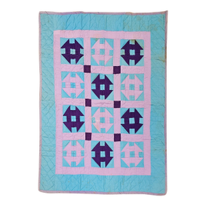 Mid 20th Century American Amish Quilt