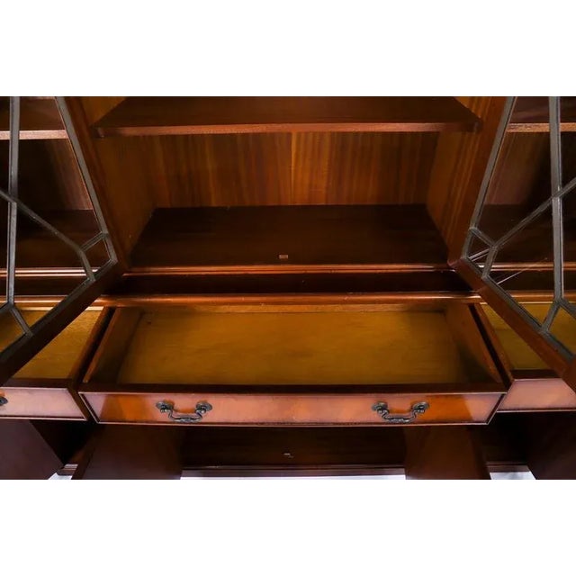 Vintage Georgian Revival Four-Door Bookcase in Flame Mahogany For Sale - Image 14 of 18