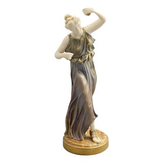 Porcelain Figure of Grecian Maiden from Royal Worcester, 1928 For Sale