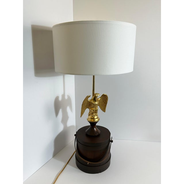Metal Federal Style Eagle Table Lamp in Gilt Metal, 1950s For Sale - Image 7 of 11