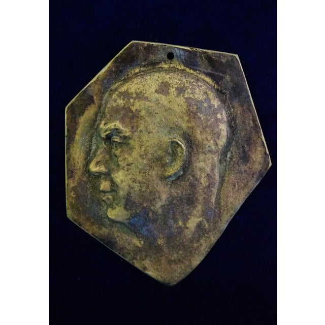 1930s 20th Century Gilded Bronze Plaque Sculpture with Bas-Relief Face of Benito Mussolini from Dux For Sale - Image 5 of 18