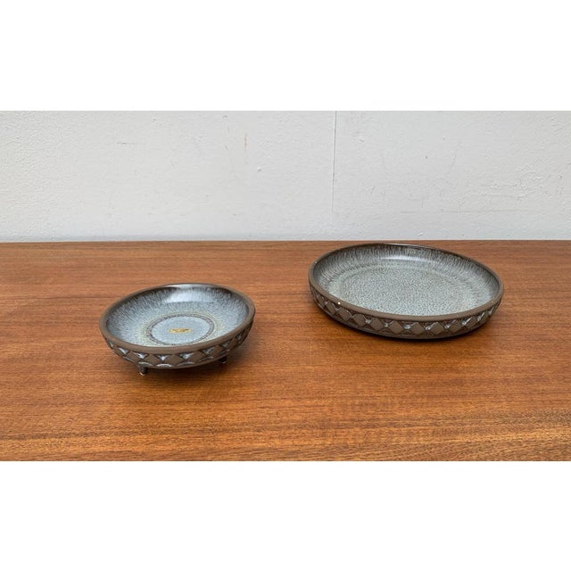 Mid-Century Modern Mid-Century Danish Studio Pottery Bowls from Frank Keramik, 1960s, Set of 2 For Sale - Image 3 of 18