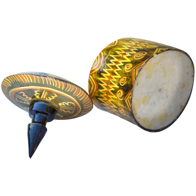 Vintage Handcrafted & Patterned West-African Natural Horn Vessel For Sale In New York - Image 6 of 6