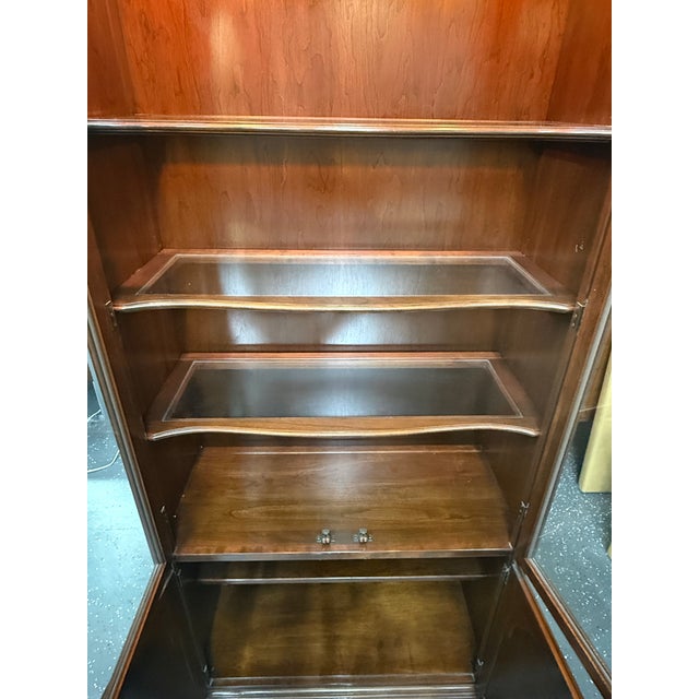 Brown Vintage Ethan Allen Georgian Court Display Cabinet For Sale - Image 8 of 11