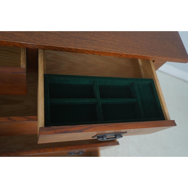 Stickley Stickley Mission Oak Arts & Crafts Gentlemens Chest For Sale - Image 4 of 18