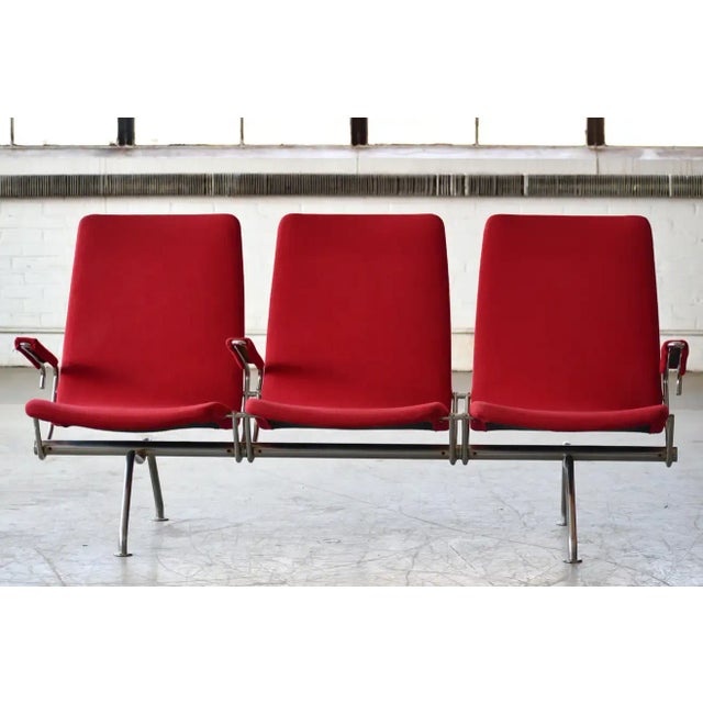 Mid-Century Modern Danish Airport Sofa From Copenhagen Airport by Fritz Hansen 1991 For Sale - Image 3 of 11