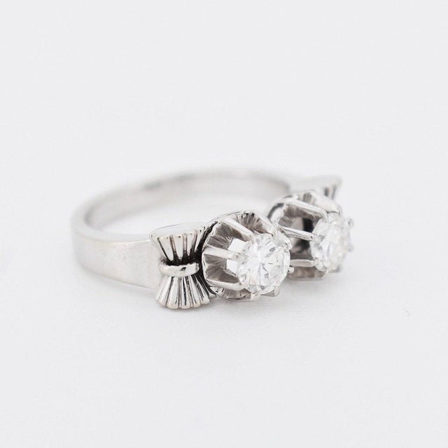 Mid 20th Century Late Art Deco Toi Et Moi Ribbon Diamonds Ring - 1945, Size 5.75 For Sale - Image 5 of 7