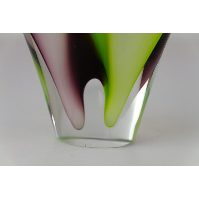 Mid-Century Coquille Glass Vase by Paul Kedelv for Flygsfors, Sweden, 1950s For Sale - Image 11 of 18