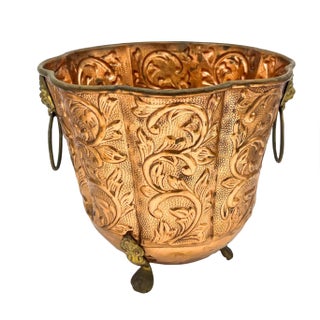 Vintage Embossed Copper Planter / Cachepot With Lion Head Ring Handles & Paw Feet - English / French Country / Rustic European For Sale