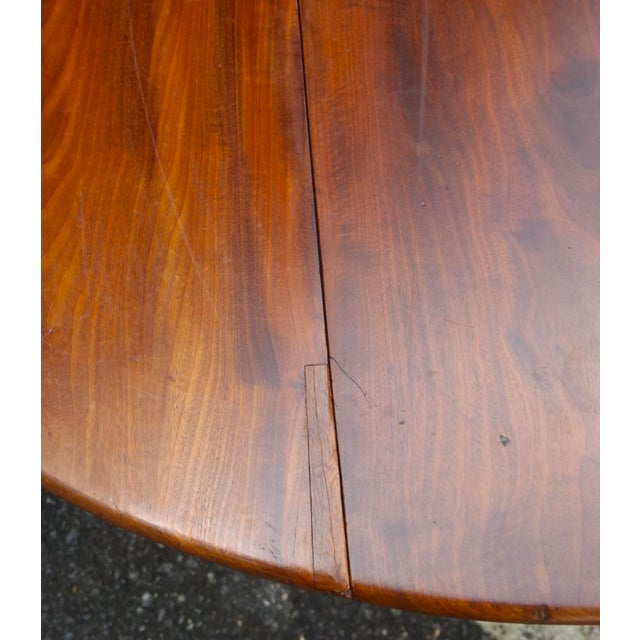 19th Century Queen Anne Style Walnut Drop-Leaf Center Table For Sale In Washington DC - Image 6 of 12