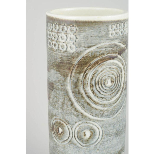 Ceramic Sarek Vase with Circular Relief Pattern by Olle Alberius for Rörstrand, 1960s For Sale - Image 3 of 5