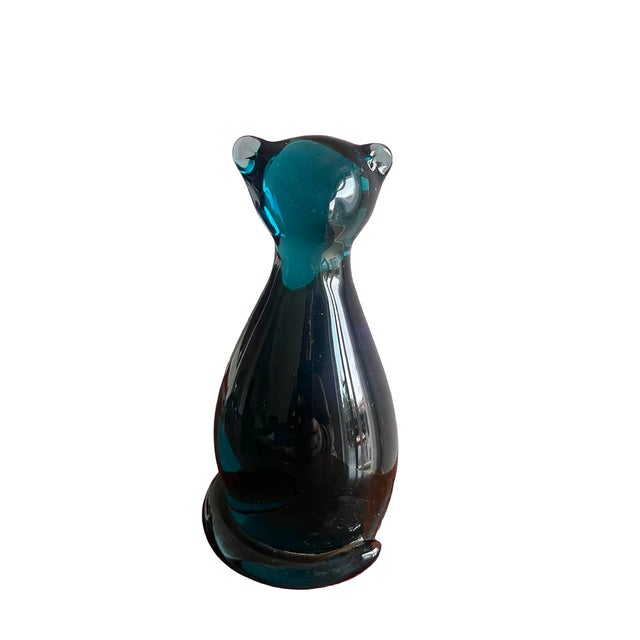 Solid Murano glass sculpture of a sitting cat, 1960s, submerged technique. Essential, modernist shape: teardrop-shaped...