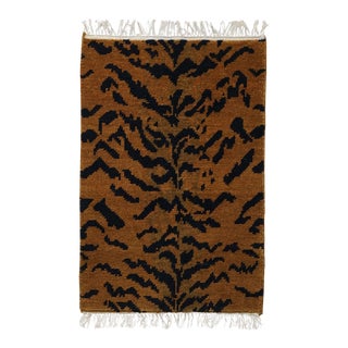 Hand-Knotted Striped Tiger Pattern Bengal Rug in Chestnut Brown - 8 X 10 For Sale