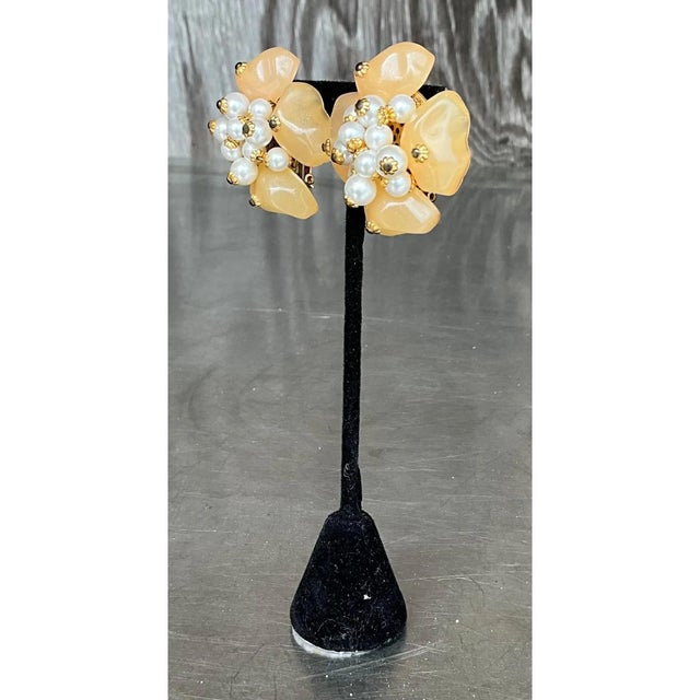 Vintage Floral Lucite Pearl Clip on Earrings For Sale - Image 11 of 12