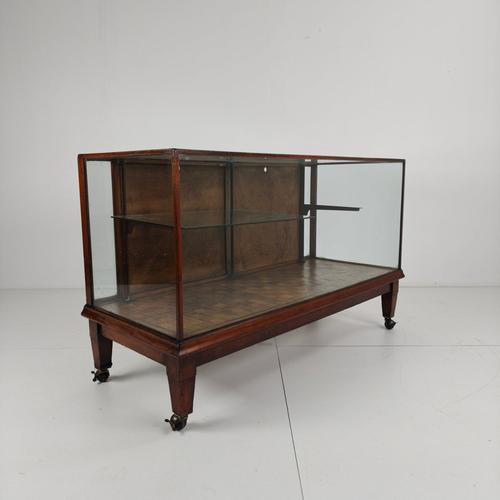 Brown English Shop Display Counter, 1910-1920 For Sale - Image 8 of 14