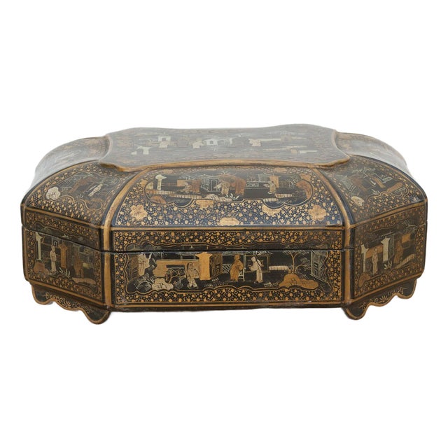 Large Vintage Black & Gold Chinoiserie Box For Sale