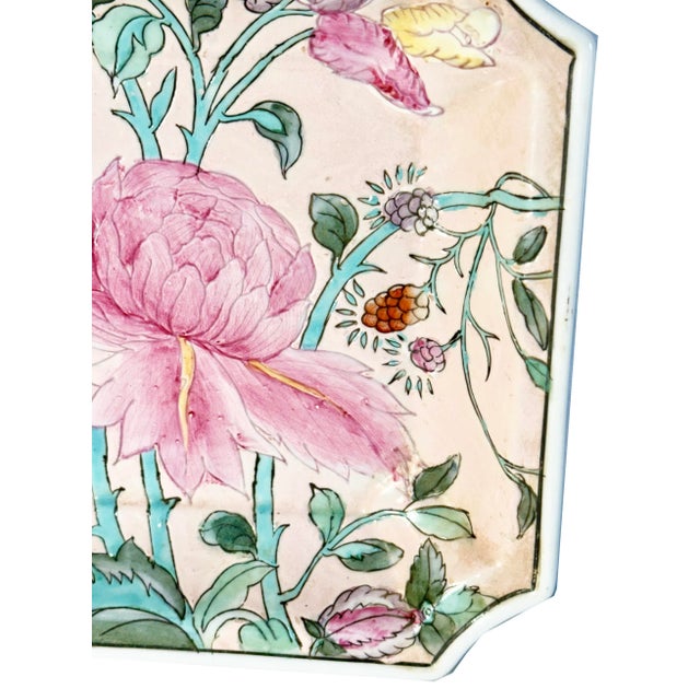 1970s Vintage Hand-Crafted Porcelain Decorative Trinket Plate by HFP Macau For Sale - Image 5 of 6