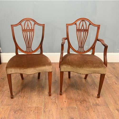Hepplewhite Dining Chairs in Mahogany, Set of 8 For Sale - Image 4 of 12