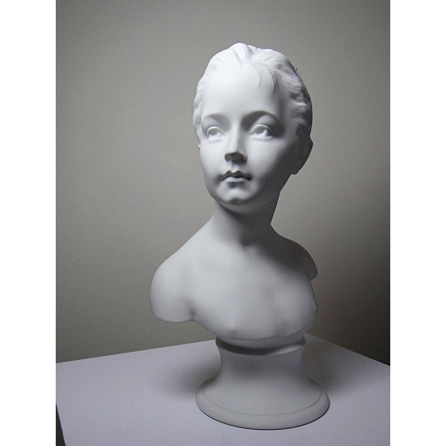 1930s Bust of Louise Brongniard After Houdon in White Biscuit Porcelain, 1930s For Sale - Image 5 of 13