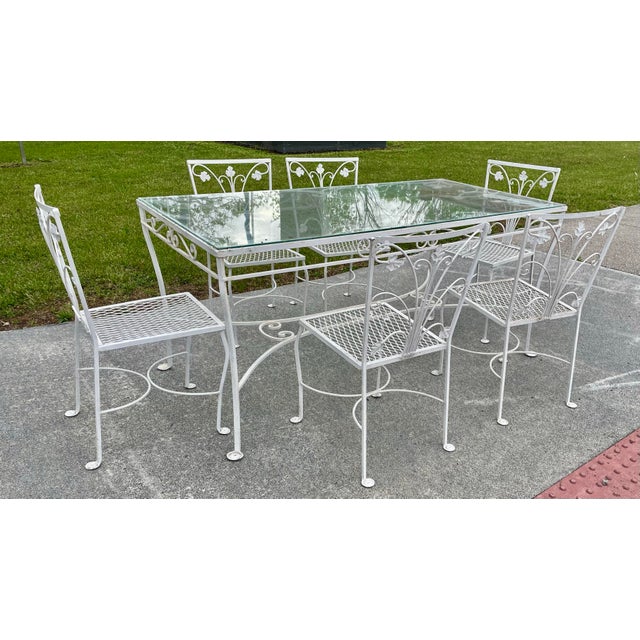 Mid 20th Century Grape Leaf & Vine Wrought Iron Outdoor Patio Table W/Glass Top & 6 Mesh Seat Chairs For Sale - Image 9 of 12