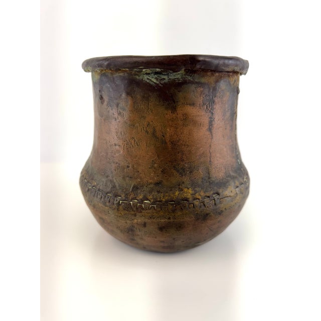 Early 20th Century Antique Italian Hammered Copper Pot Verdigris Patina Vessel For Sale - Image 5 of 8