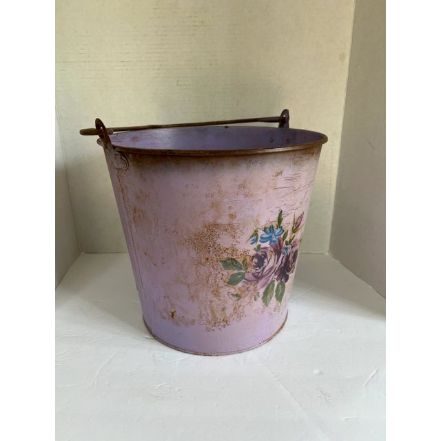 Farmhouse Vintage Farmhouse Bucket With Flower Decal For Sale - Image 3 of 9