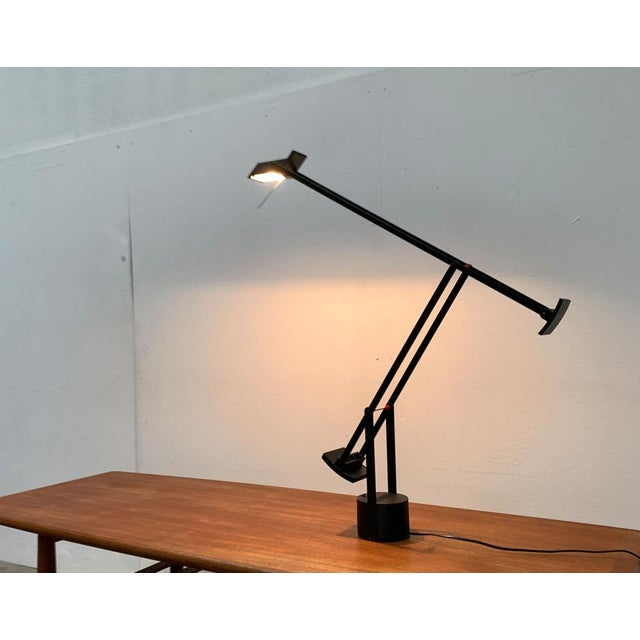 Italian Postmodern Tizio Table Lamp by Richard Sapper for Artemide, 1970s For Sale - Image 11 of 18