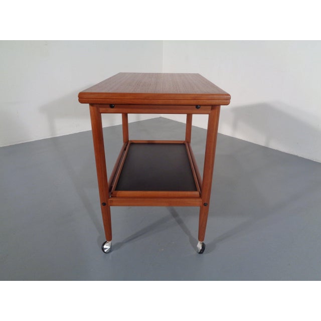 Grete Jalk Teak Flip-Flop Expandable Cart with Removable Tray by Grete Jalk for Poul Jeppesens Møbelfabrik, Denmark, 1960s For Sale - Image 4 of 17