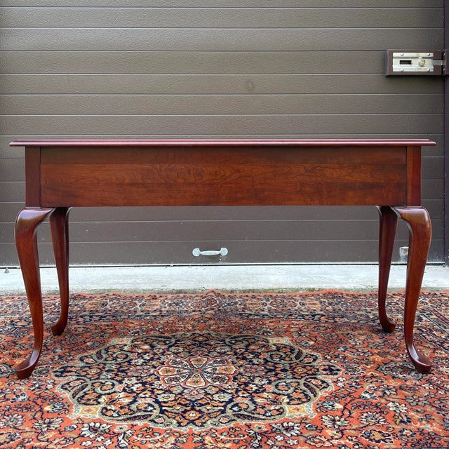 1990s Pennsylvania House Traditional Queen Anne Solid Cherry 2 Drawer Console or Sofa Table For Sale - Image 9 of 12