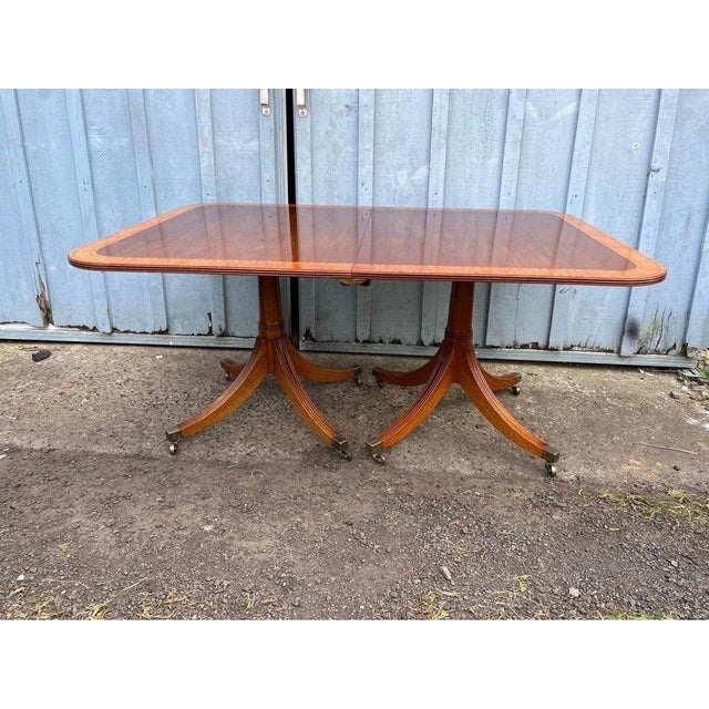Late 20th Century Regency Style Crossbanded Mahogany Banquet Dining Table With 2 Leaves For Sale - Image 10 of 10
