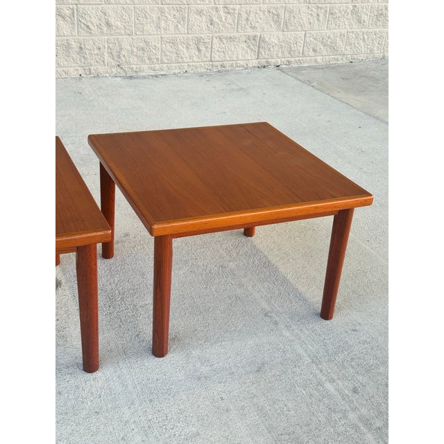 Mid 20th Century Pair of Mid Century Modern Danish Teak End / Side Tables For Sale - Image 5 of 7