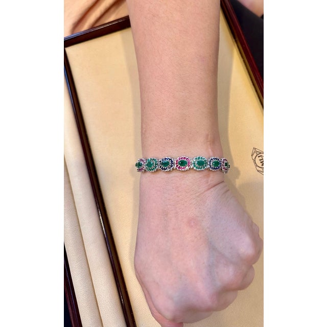 8 Ct Oval Cut Emerald & Ruby & Sapphire Tennis Bracelet 14 Kt White Gold 25.5Gm For Sale - Image 10 of 18