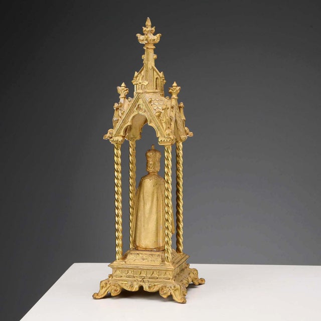 Infant Jesus of Prague and Temple in Gilt Metal For Sale - Image 3 of 10