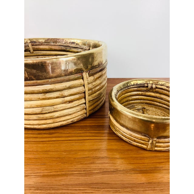 Mid-Century Modern Vintage Pair of Gabriella Crespi Style Pencil Reed Rattan & Brass Round Basket Tray / Trays For Sale - Image 3 of 5