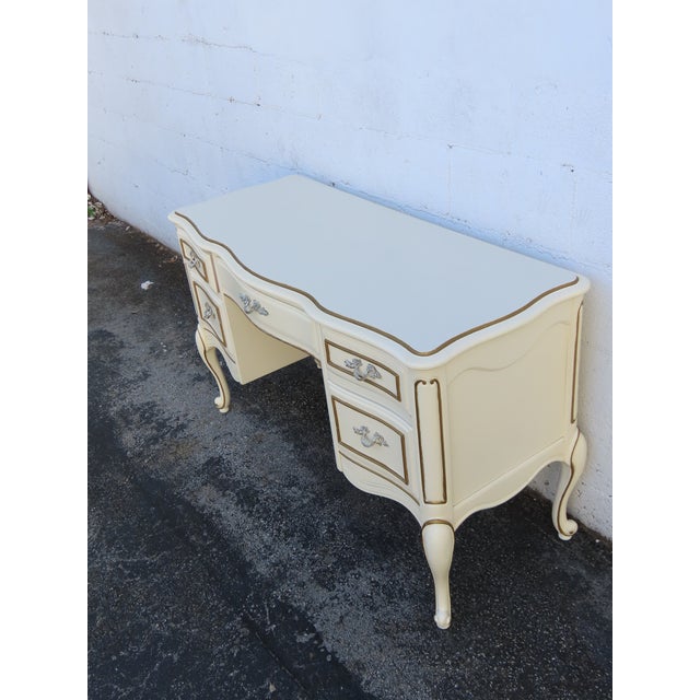 1960s Bassett French Shabby Chic Painted Vanity Writing Desk 6237 For Sale - Image 5 of 18