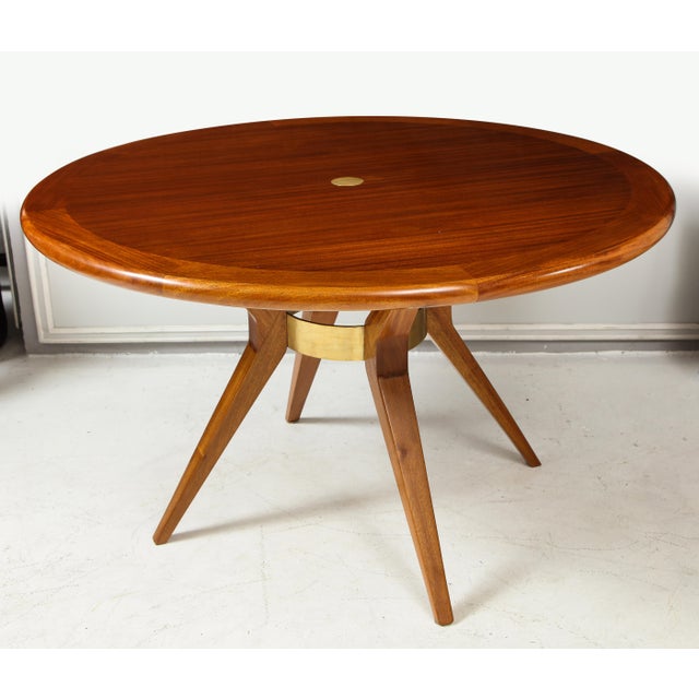 Italian Mid-Century Modern Circular Dining Table/ Center Table For Sale In New York - Image 6 of 10