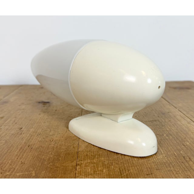 Industrial White Bakelite Wall Light with Milk Glass from Elektrosvit, 1950s For Sale - Image 4 of 18