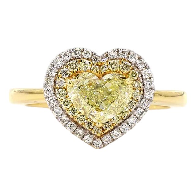 1.02 Carat Heart Shape Yellow Diamond White Diamond Ring, Size 6.5 For Sale
