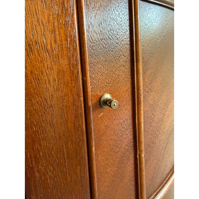 Late 20th Century Baker Furniture Historic Charleston Mahogany Demilune Cabinet or Sideboard For Sale - Image 14 of 17