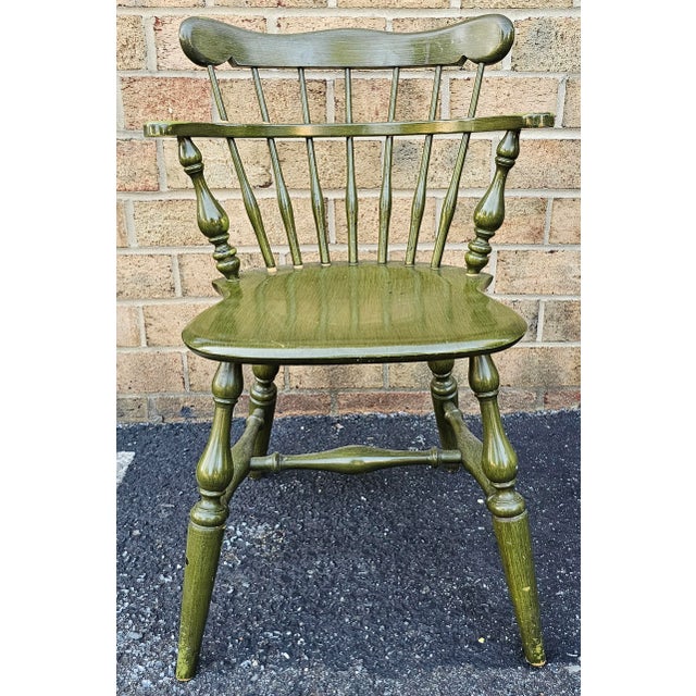 Ethan Allen Green Painted Oak Windsor Side Chair. 21.5" W x 21"D x 39"H. Seat height is 17".