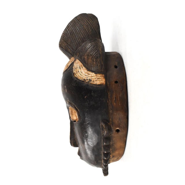 Early 20th Century Yaure Mask with Serrated Beard Côte d'Ivoire For Sale - Image 4 of 7