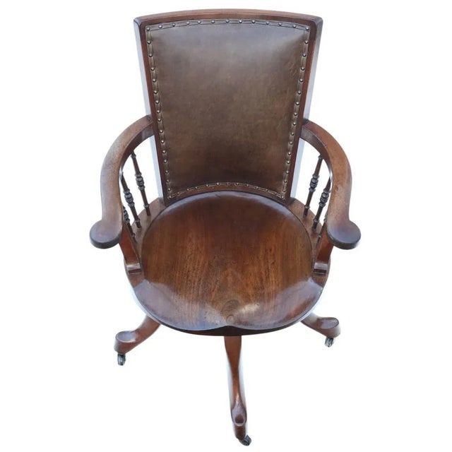Antique c.1900 Mahogany and Leather Swivel Captain’s Chair – Quality Desk Chair A very rare antique mahogany swivel desk...