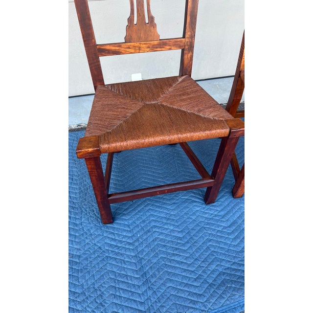 A Pair of New England Tiger Maple Chippendale Side Chairs With Rush Seats, Circa 1800 For Sale - Image 6 of 12