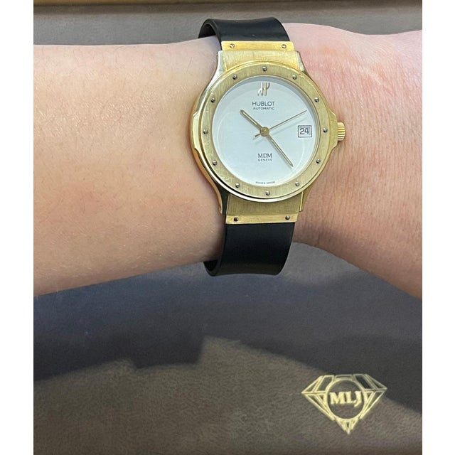 Metal Hublot MDM 1581.3 18 Karat Yellow Gold Unisex Automatic Watch, White Dial For Sale - Image 7 of 18