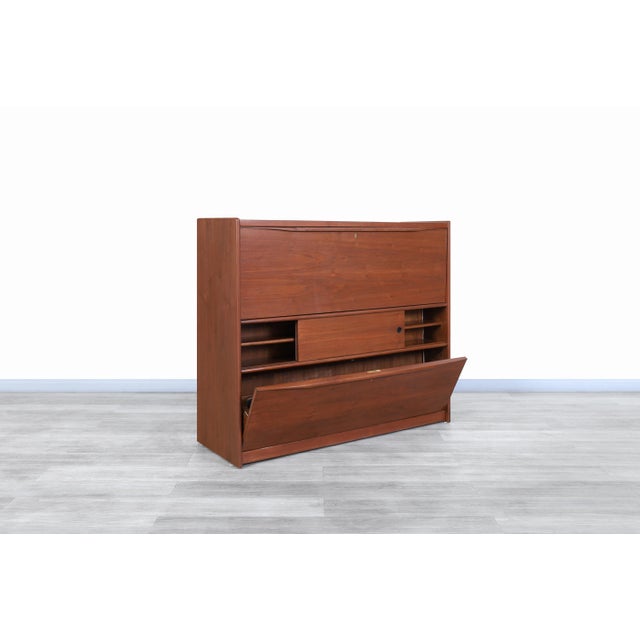 Mid-Century Modern Walnut Dry Bar For Sale - Image 4 of 12